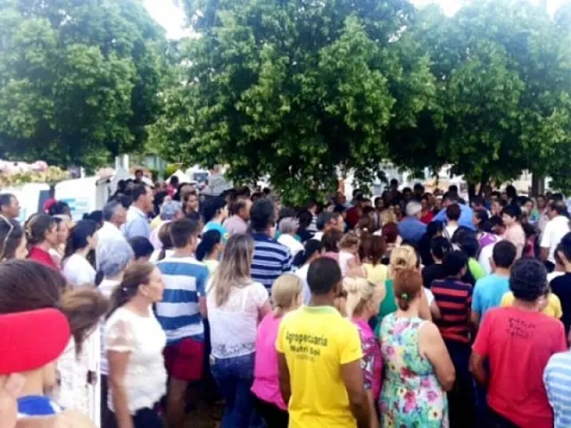 Sepultamento de mãe e bebê causa comoção em MS