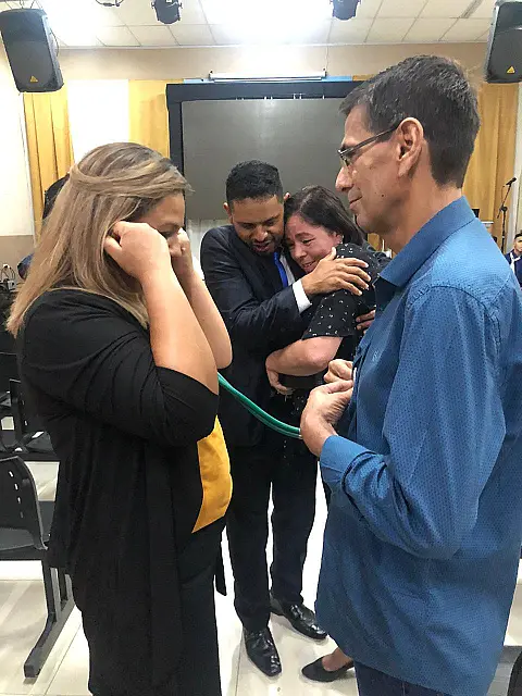 Bombeiro aposentado recebe coração de jovem que tinha sonho de ser bombeiro e ajudar vidas