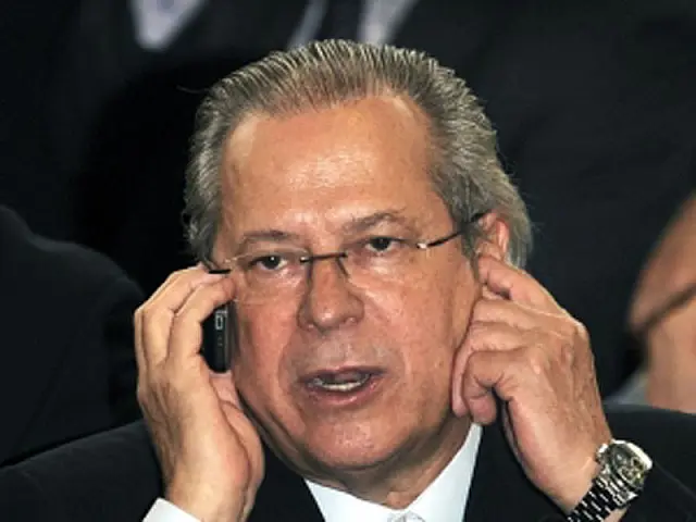 Mensalão: Dirceu é condenado a mais de dez anos de prisão por dois crimes