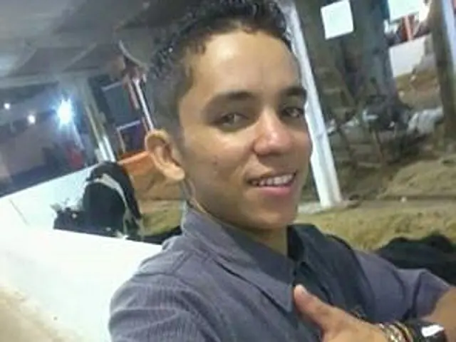 Em suspeita de crime passional, jovem de 19 anos morre esfaqueado