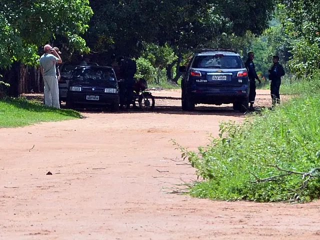 Preso em flagrante rapaz que furtou duas armas de fogo de fazenda em Anastácio