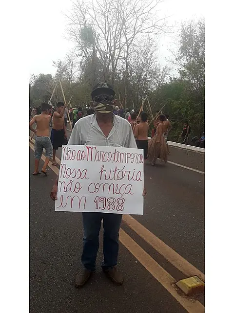 Indígenas seguem protestando contra marco temporal