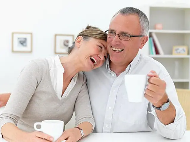Tomar três xícaras de café por dia pode aumentar anos de vida