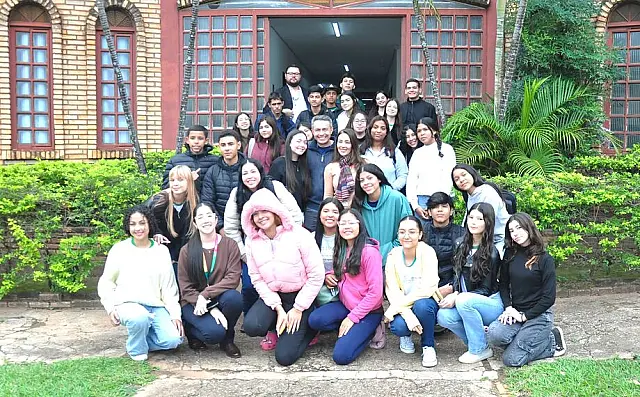 Estudantes do curso de Edificações do IFMS conhecem rotina jornalística de O Pantaneiro
