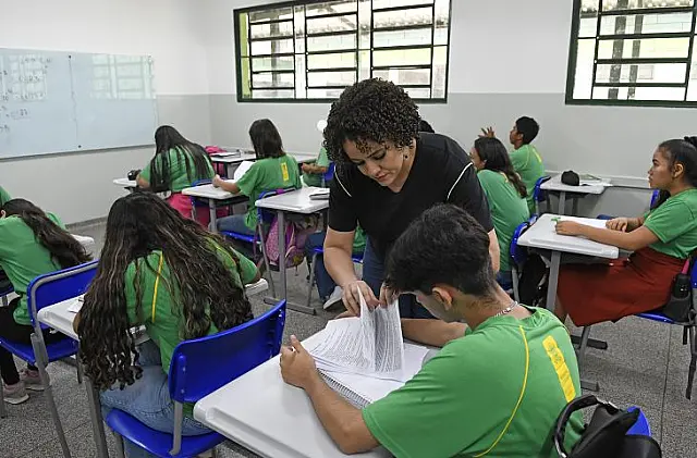 SED abre banco reserva para professores temporários