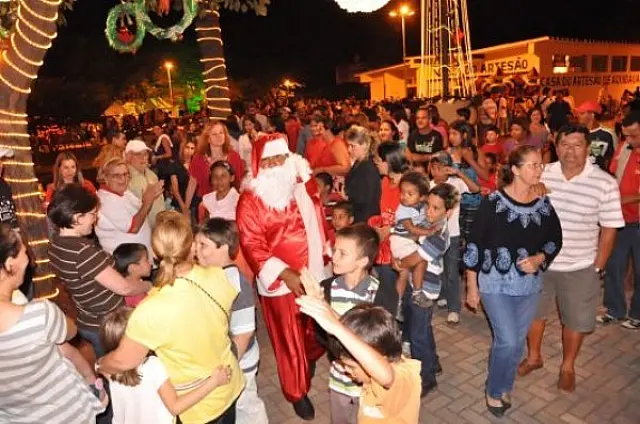 Chuva adia inauguração da iluminação de Natal