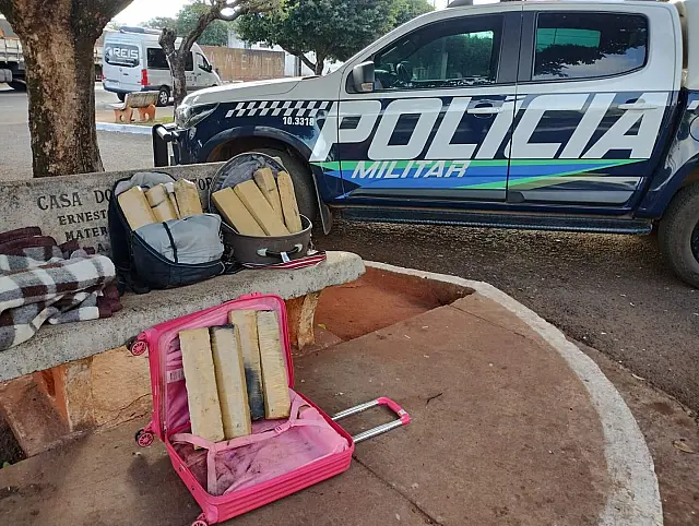 Mulher é presa com 28 kg de maconha em rodoviária de Aparecida do Taboado