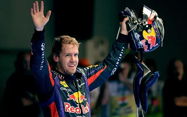 Vettel vence na Índia e se torna tetracampeão mais jovem da F-1