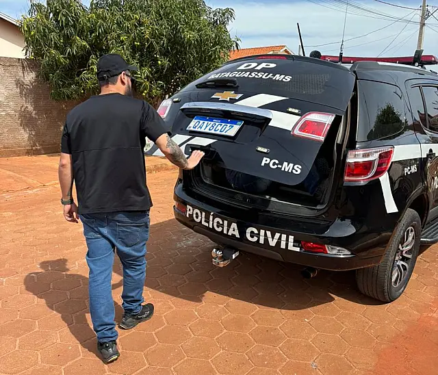 Homem é preso por tentar atropelar policial de MS e manter mulher em cárcere