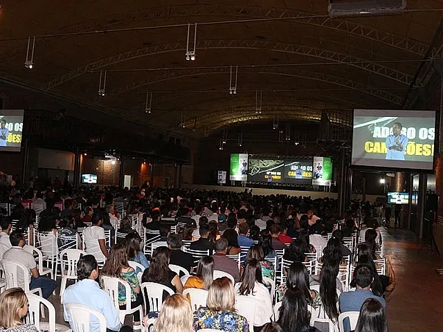 Sicredi Centro-Sul MS realiza palestra e encontro em Naviraí
