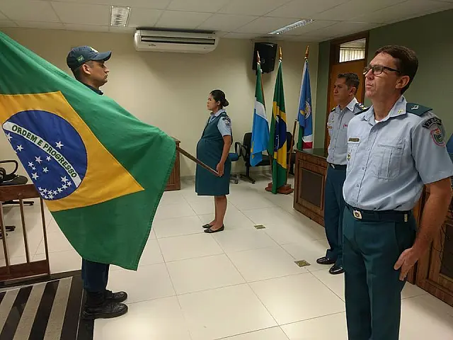 Mirna passa comando da PM de Miranda ao tenente Camargo