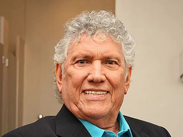 Luto: cantor Tinoco morre aos 91 anos em SP