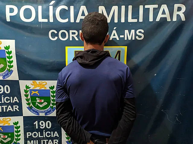 PM prende homem que matou jovem com tiro na cabeça em escola