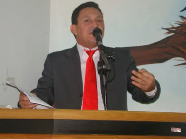 Vereadores querem saber do prefeito quais os gastos com servidores