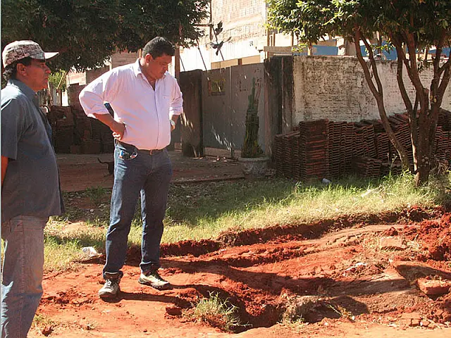 Morador reclama de obra da Prefeitura no Bairro Alto