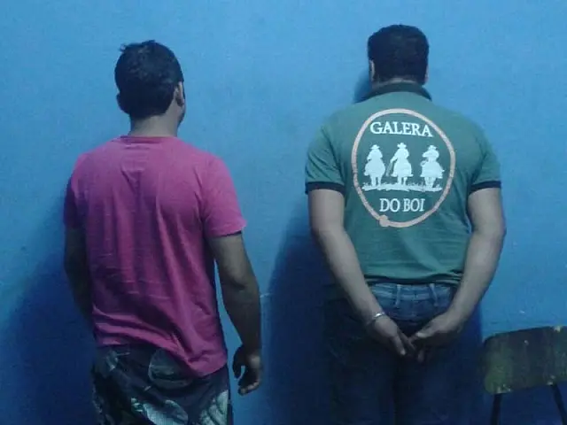 Em Aquidauana, motociclistas tiram 'racha', caem juntos e acabam presos