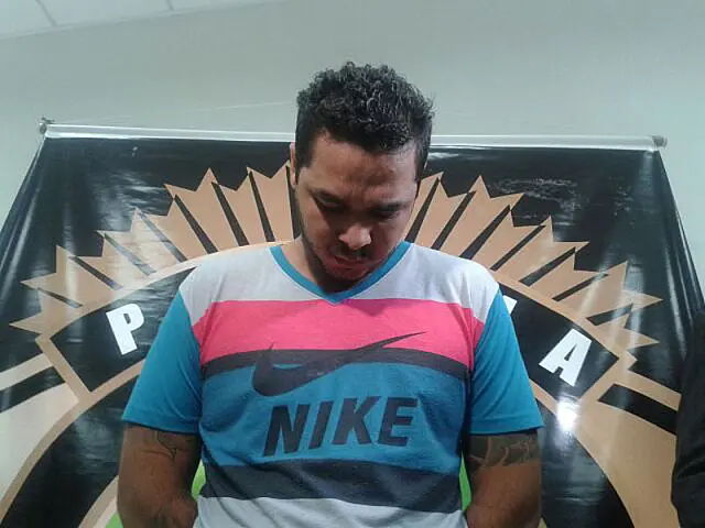 Marido que matou mulher em frente da filha se entrega e confessa crime