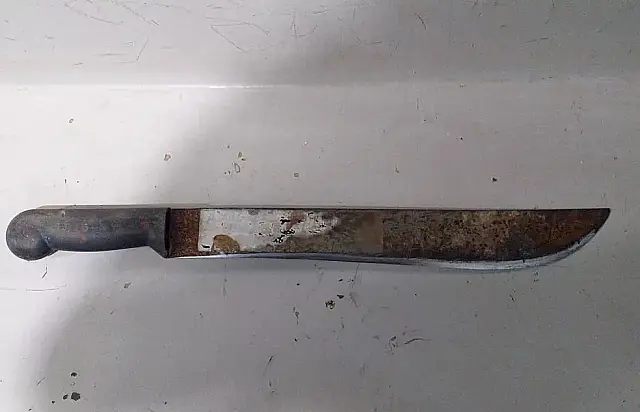 Homem é ferido com golpe de facão durante discussão com vizinho em Anastácio