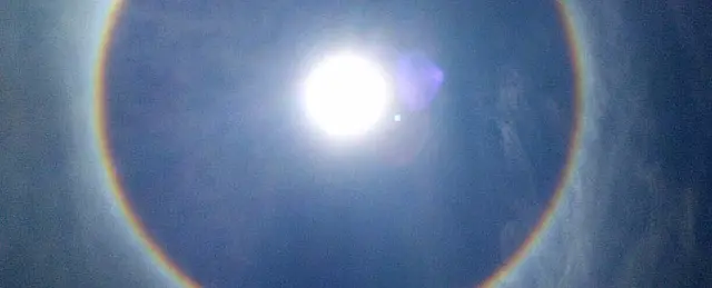 Fenômeno que cria arco-íris ao redor do sol impressiona internautas