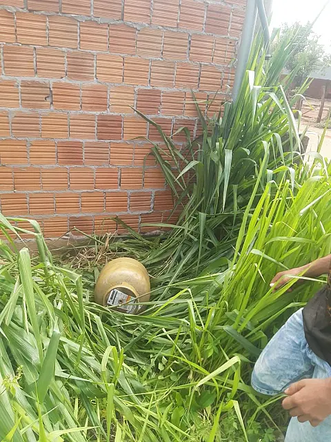 Homem é preso após furtar lanchonete e levar botijão de gás