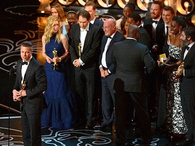'12 Anos de Escravidão' é melhor filme do Oscar; 'Gravidade' leva sete