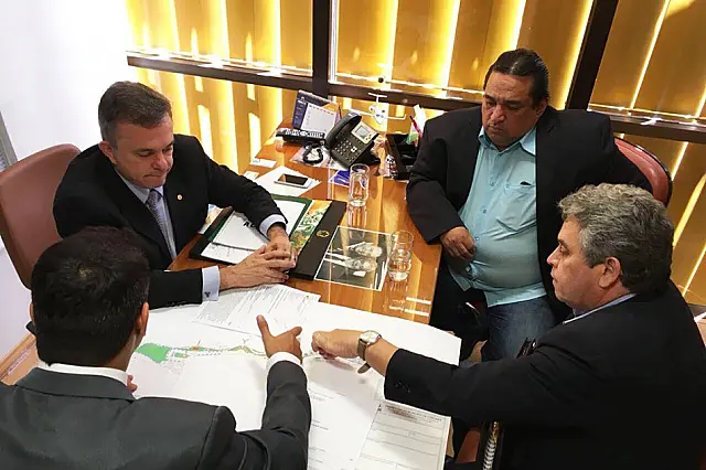 Prefeito assegura recursos para construção do Distrito Turístico de Corumbá