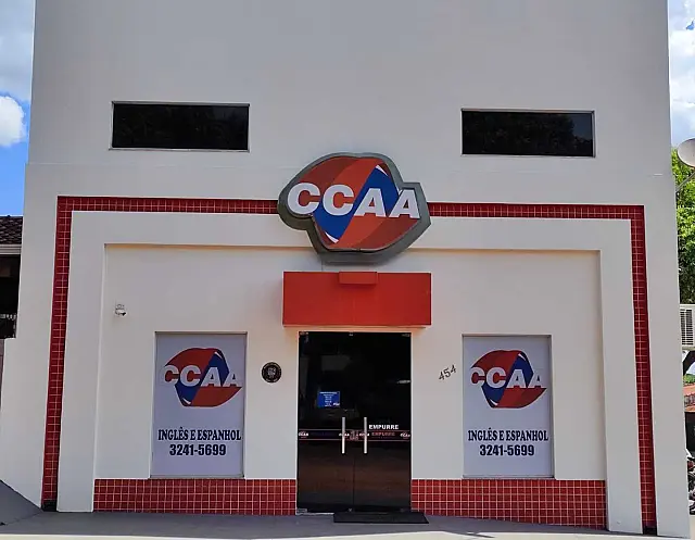 CCAA: qualidade de ensino com mensalidade e livro a partir de R$ 200