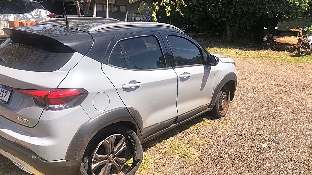 Dupla é flagrada com carro roubado de Campo Grande em Anastácio