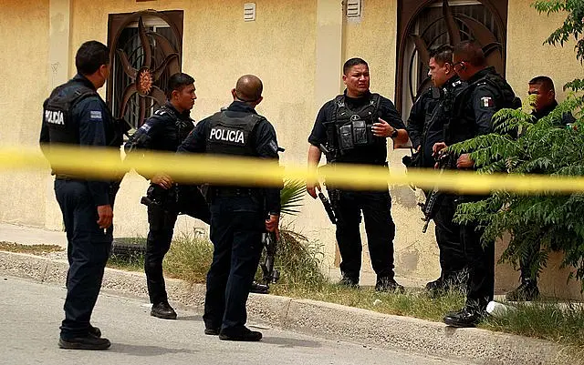 México encontra corpos de 11 pessoas enforcadas no norte do país
