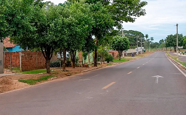Mutirão de limpeza chega à Vila Pinheiro e reforça manutenção em bairros de Aquidauana