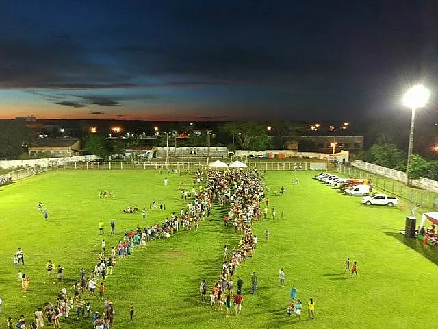 Prefeitura e parceiros presenteiam milhares de crianças com brinquedos e tarde de lazer
