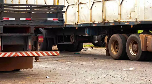 Homem morre esmagado por caminhão na BR-262 de Campo Grande