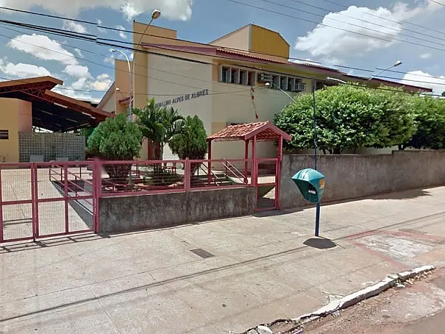 Escola Romalino Alves de Albres vai oferecer curso técnico em comércio