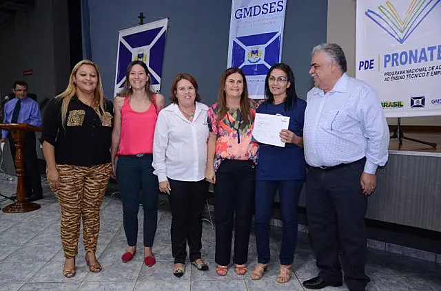 Pronatec e SENAC entregam mais de 140 certificados