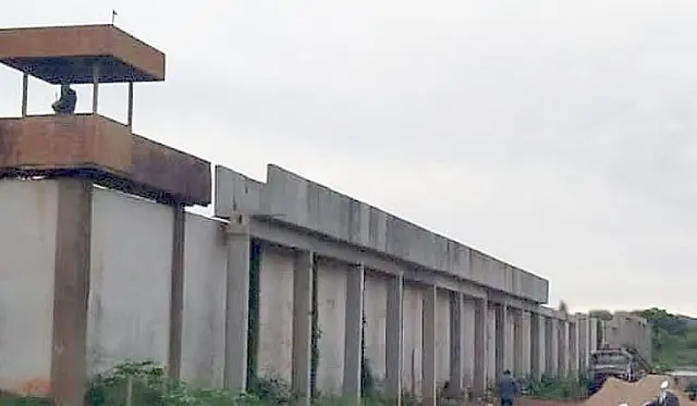 Presídios de Corumbá ganham novas passarelas nas muralhas