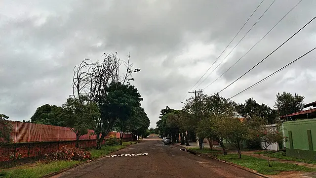 Domingo de Páscoa amanhece nublado e há previsão de chuva no fim da tarde