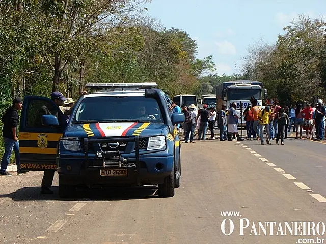 Indígenas bloqueiam rodovia que liga Aquidauana a Campo Grande