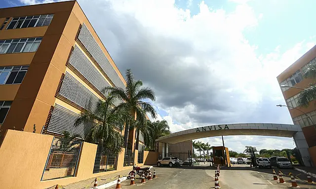Covid-19: Anvisa diz que não há estudo conclusivo sobre 3ª dose
