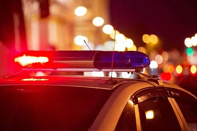 Homem é preso após agredir esposa com cabo de vassoura