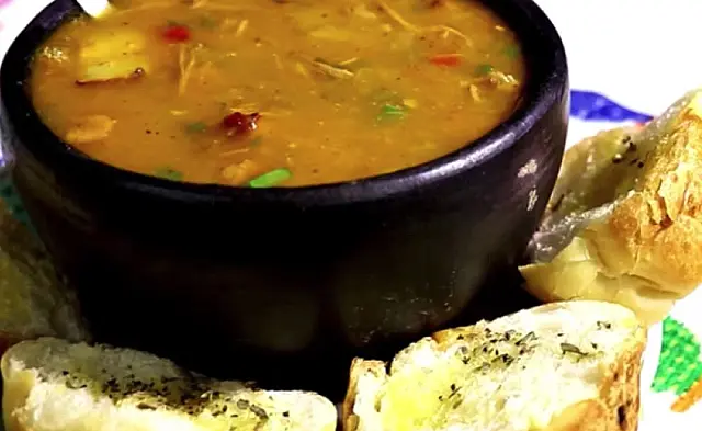 Nutricionista ensina receitas de caldos e sopas para noites mais frias
