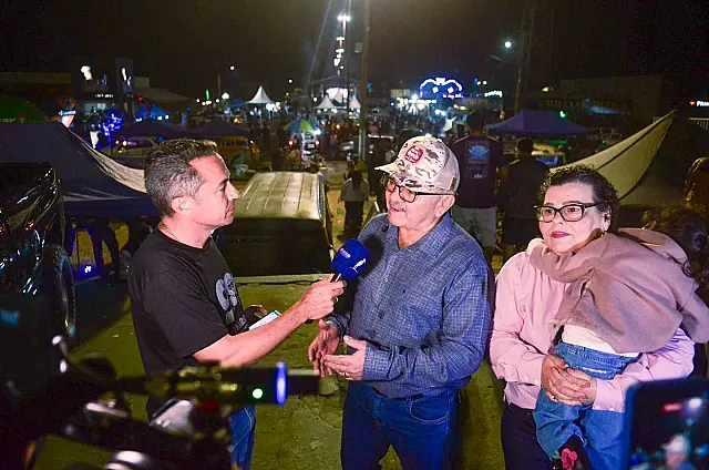Prefeito elogia encontro de reliquias e fala de projetos de Cultura e Turismo