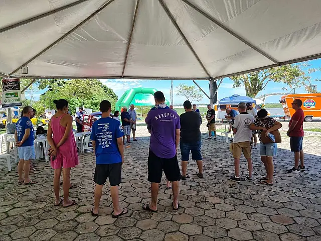 2° Encontro de Fusca e Carros Antigos inicia com oração e homenagem