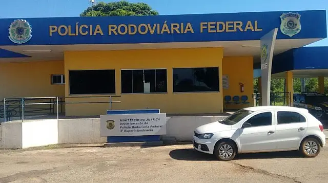 PRF recupera veículo furtado em Goiás que seguia para a fronteira com a Bolívia