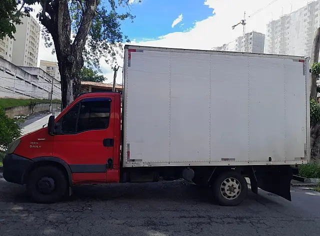 Polícia identifica e localiza condutor de caminhão que atropelou vítima e fugiu