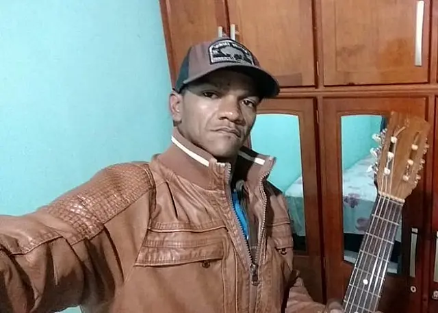 Homem tenta separar briga em tabacaria e é morto a tiros