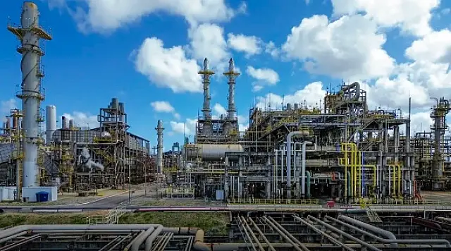 Faturamento da indústria cresce 5,1% em 2025