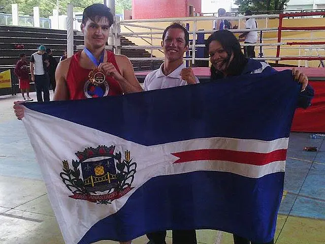 Atleta de Anastácio conquista bronze em competição internacional de boxe
