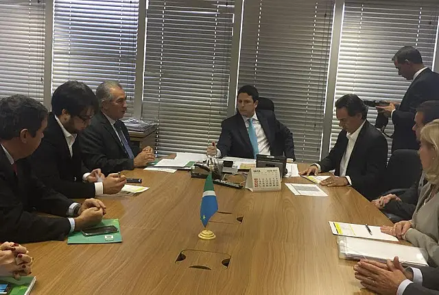 Governador se encontra com ministro das Cidades para firmar parceria para habitação