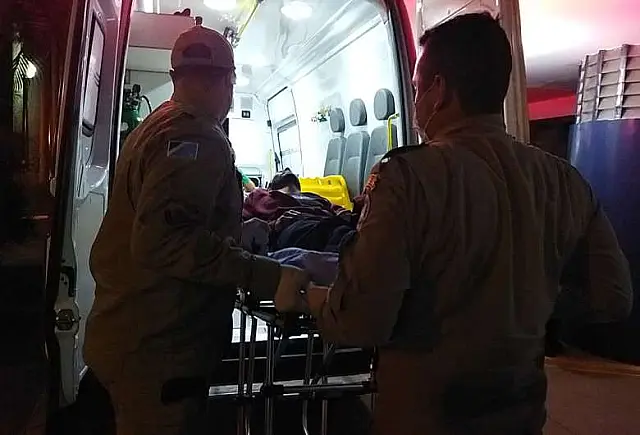 Três pessoas são encaminhadas ao Hospital da Vida, após tentativa de homicídio