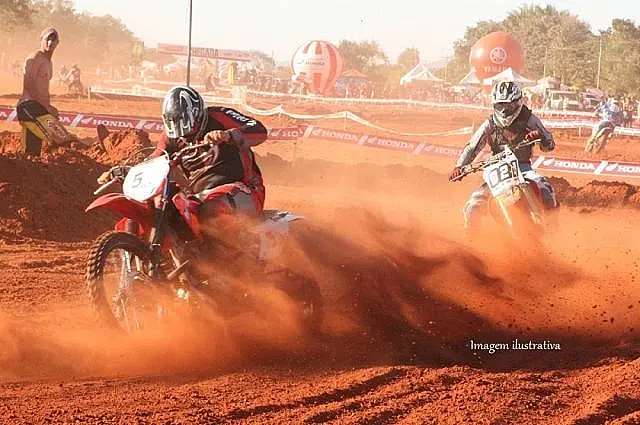 Piloto Paulo Scapulatempo representa Aquidauana no Rally dos Sertões